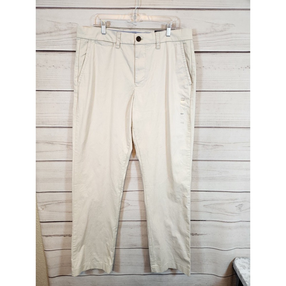 Tommy Hilfiger Men's TH Flex Classic Fit Beige Khaki Chino Pants Size 36W x‎ 36L